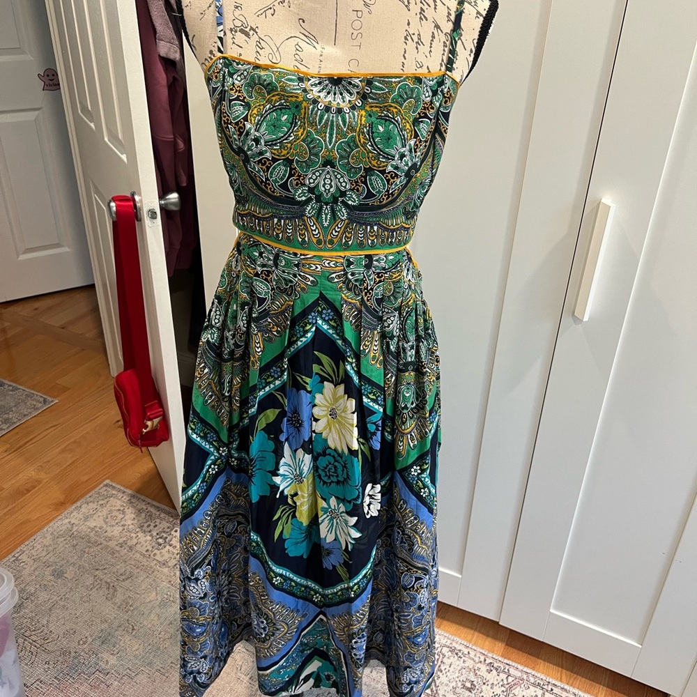 NWT Anthropologie - Italian inspired cut out summer dress. Pockets size L